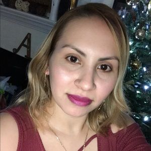 Meet your Posher, Lizbeth